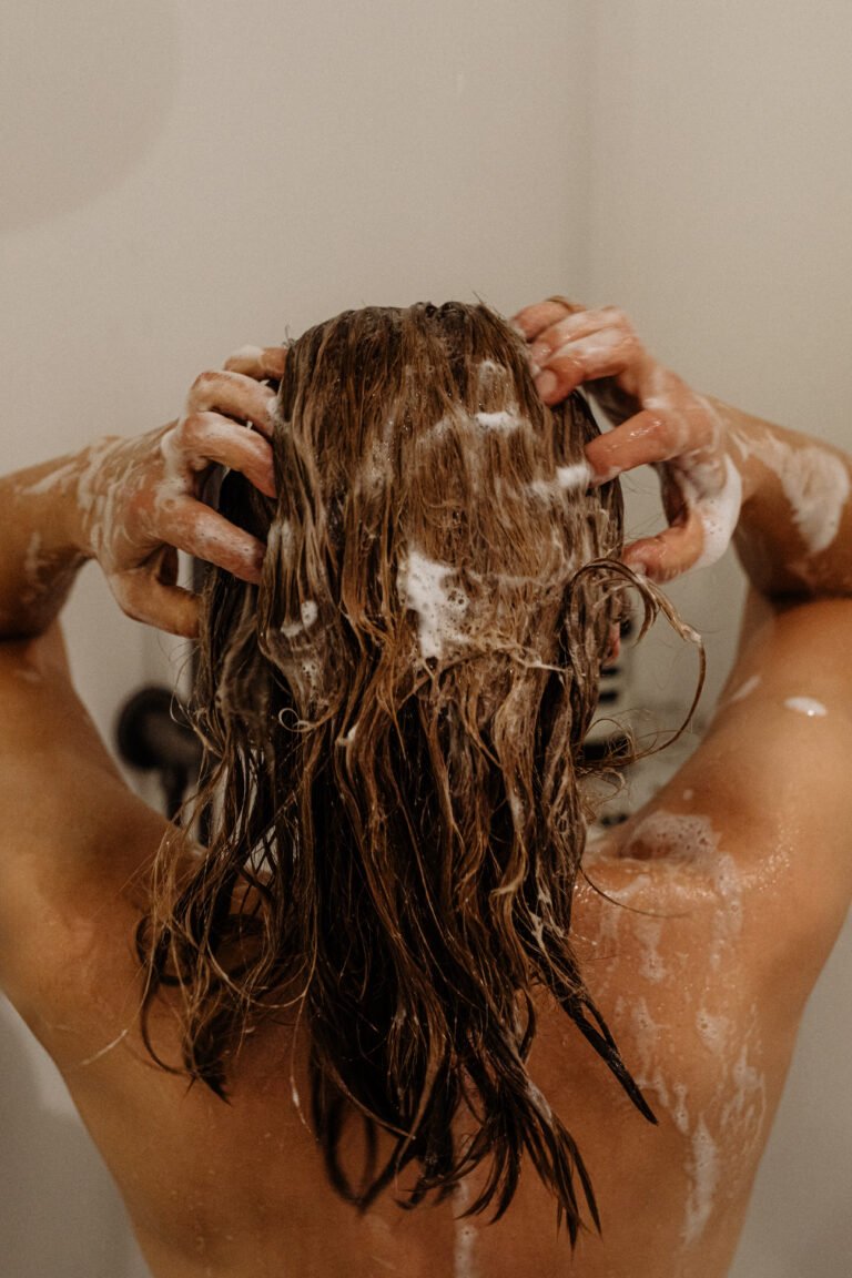 How To Wash  Hair In A Proper Way?